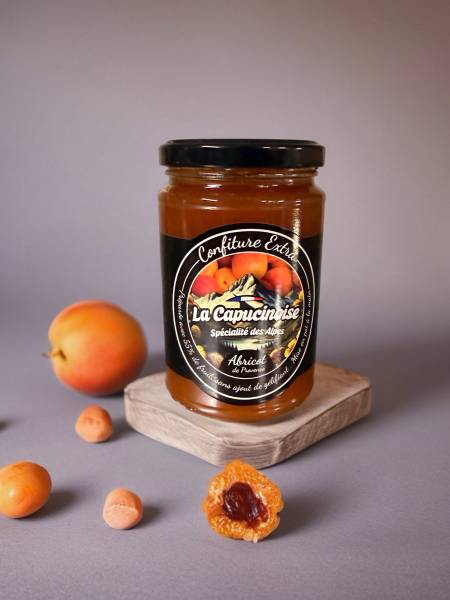 Déguster une confiture abricot de Provence artisanale La Capucinoise des Hautes-Alpes, recette fruitée gourmande douce authentique naturelle