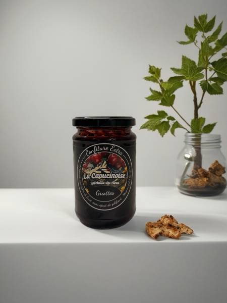 Déguster une confiture extra de griottes artisanale La Capucinoise des Hautes-Alpes, recette gourmande fruitée intense authentique locale équilibrée