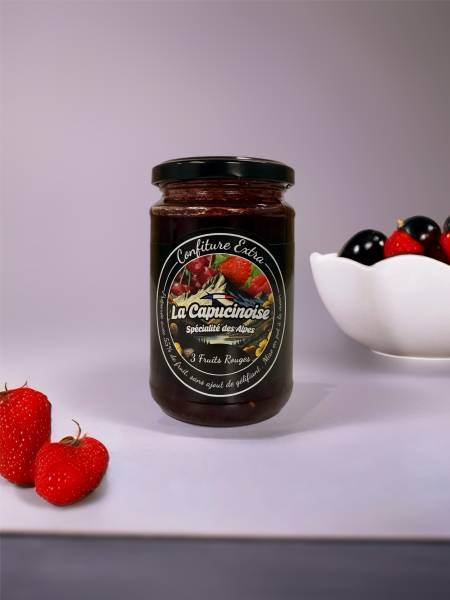 Déguster une confiture extra fruits rouges artisanale La Capucinoise des Hautes-Alpes, recette gourmande fruitée intense authentique locale équilibrée